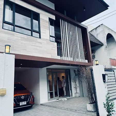 Ekkamai三卧三卫小别墅独栋带停车位